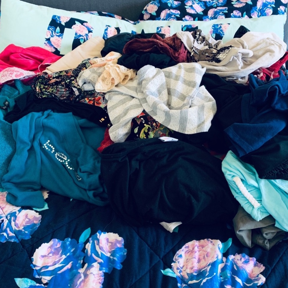 Mix lot of clothes size 0 small and xs